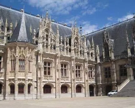 Carre Saint-gervais Centre *